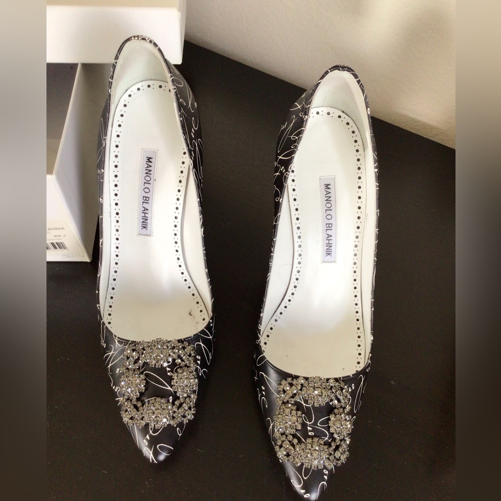 Manolo Blahnik Pumps